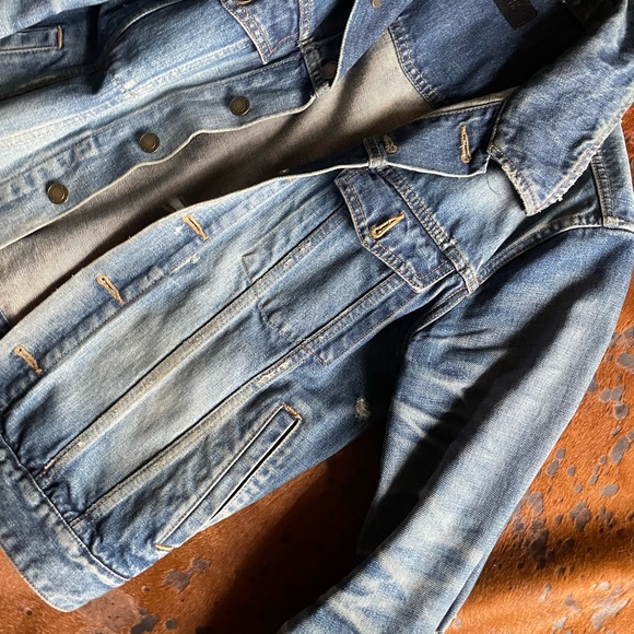 Saint Laurent ripped style - Picture 1 of 5